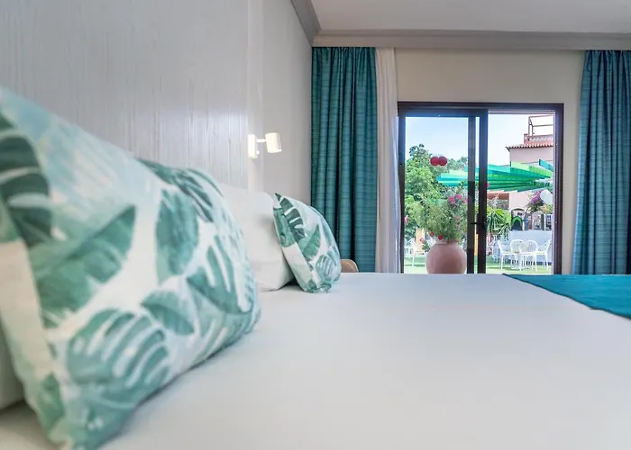 Playa De Las Americas Apartments 公寓 *